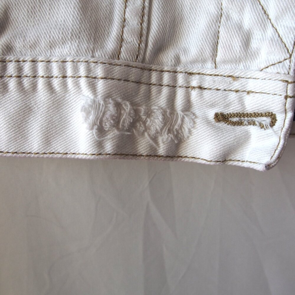 Forever 21 Distressed White Cropped Denim Jacket, Long sleeved, Size L - Picture 12 of 16